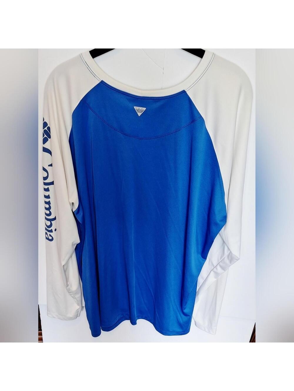 Columbia Women's Blue and White Dri-Fit Long Sleeve Shirt EUC - 3XL - Picture 2 of 4